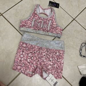 554. NWT Rebel Athletic Size YL